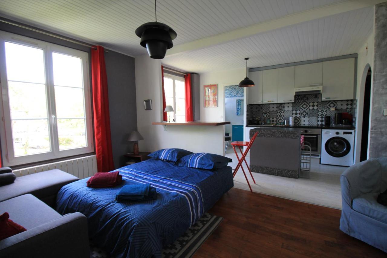 Disponible - Appartement Entier - Ligne H 15Mn Paris-Gare Du Nord, Parking Rue Gratuit, 4 Pers, Station De Train En Face Toutes Les 15Mn, Hippodrome, Cdfas, Universite, Borne Electrique, 1Er Etage อูเบินน์ ภายนอก รูปภาพ