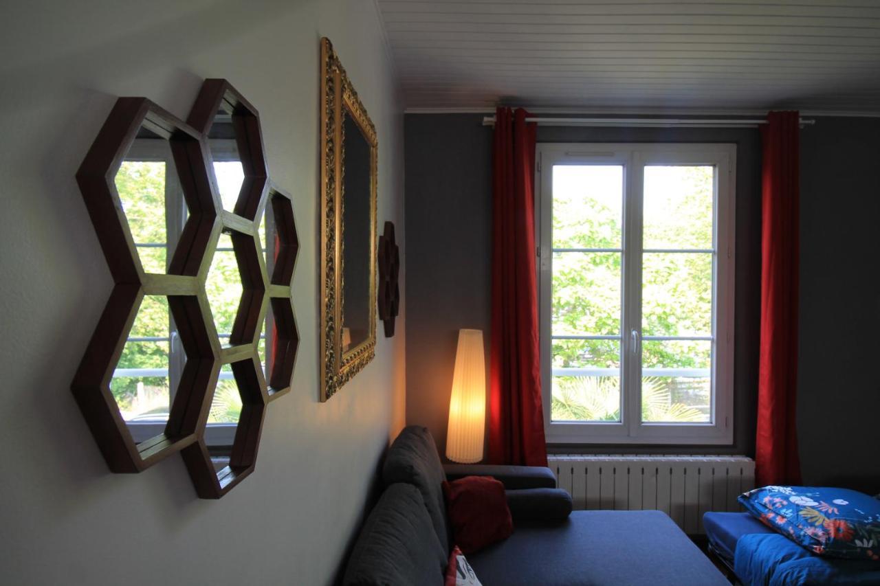 Disponible - Appartement Entier - Ligne H 15Mn Paris-Gare Du Nord, Parking Rue Gratuit, 4 Pers, Station De Train En Face Toutes Les 15Mn, Hippodrome, Cdfas, Universite, Borne Electrique, 1Er Etage อูเบินน์ ภายนอก รูปภาพ