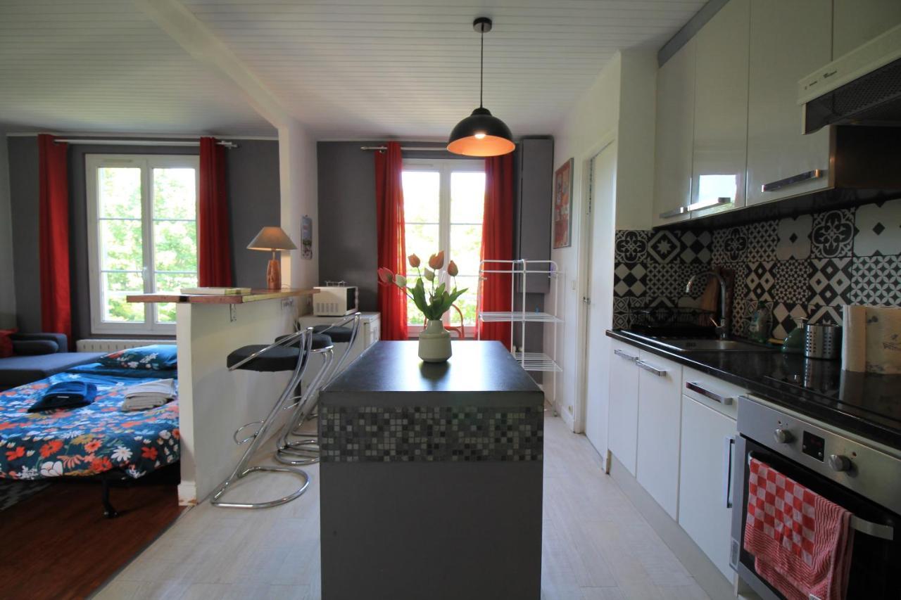 Disponible - Appartement Entier - Ligne H 15Mn Paris-Gare Du Nord, Parking Rue Gratuit, 4 Pers, Station De Train En Face Toutes Les 15Mn, Hippodrome, Cdfas, Universite, Borne Electrique, 1Er Etage อูเบินน์ ภายนอก รูปภาพ